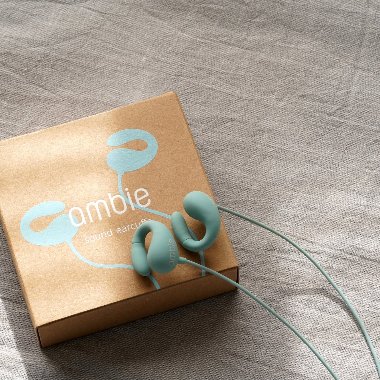 ambie sound earcuffs AM-02 Ash Green