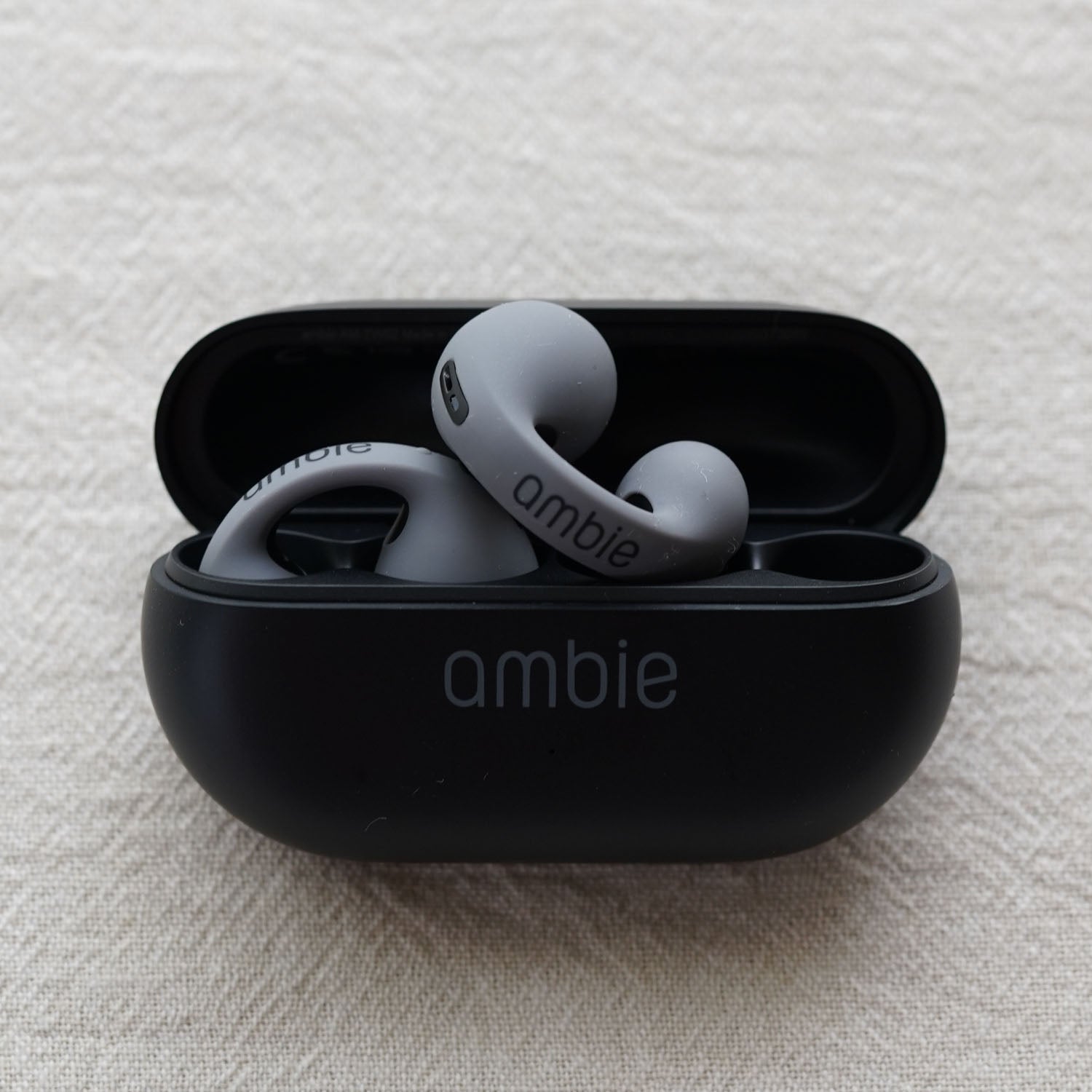 ≪9周年限定価格≫ambie sound earcuffs AM-TW02スターターセット