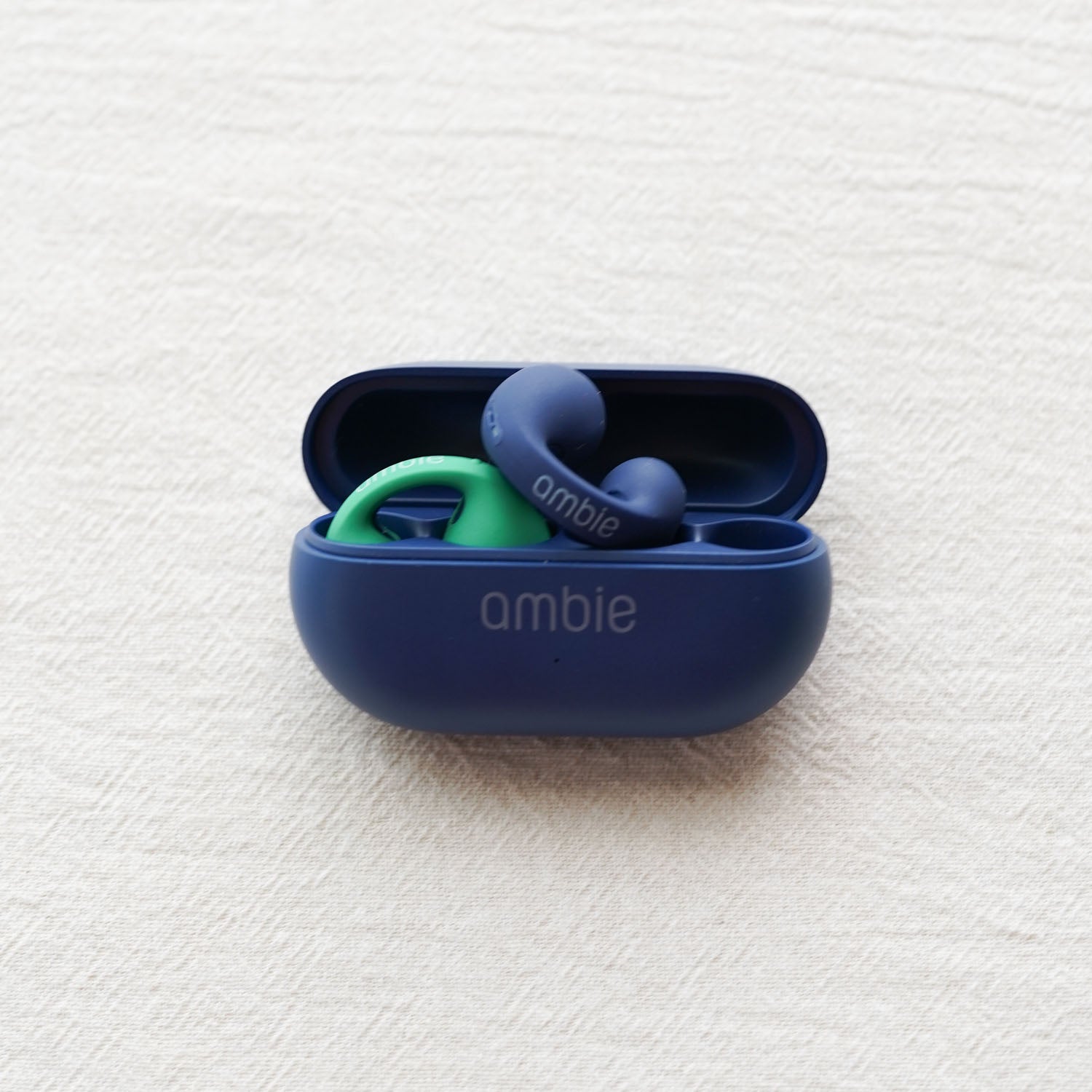 ambie sound earcuffs AM-TW02スターターセット
