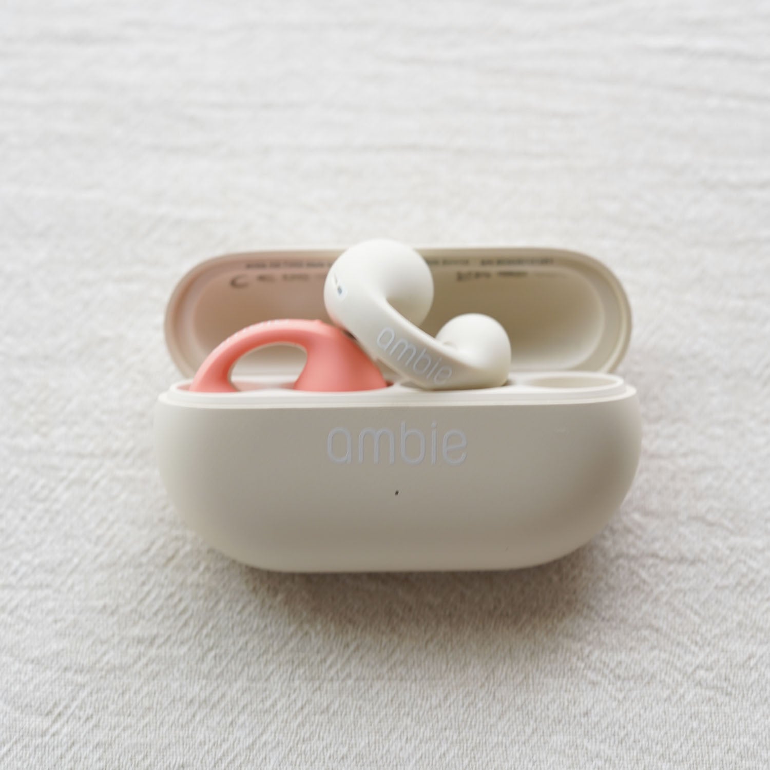 ambie sound earcuffs AM-TW02スターターセット