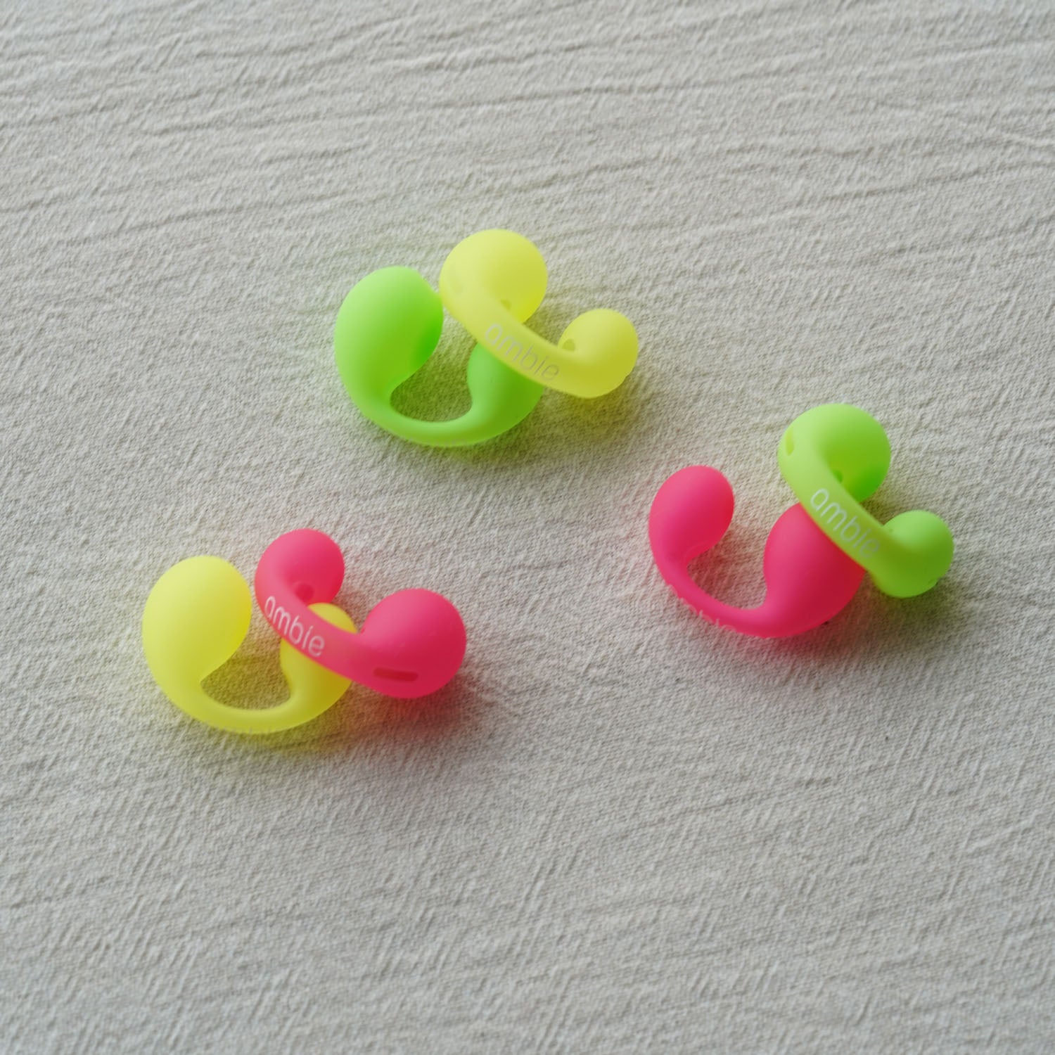 ambie socks AMS-01 Neon Ball