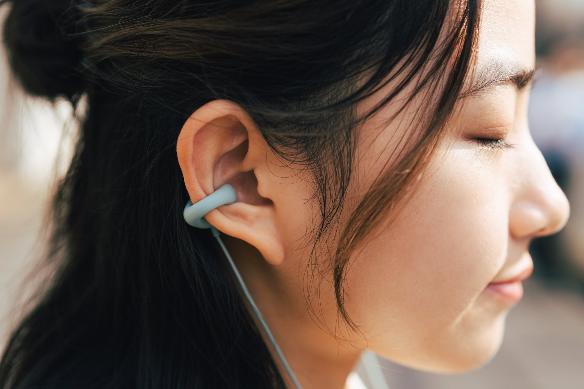 ambie sound earcuffs AM-02 Ash Green