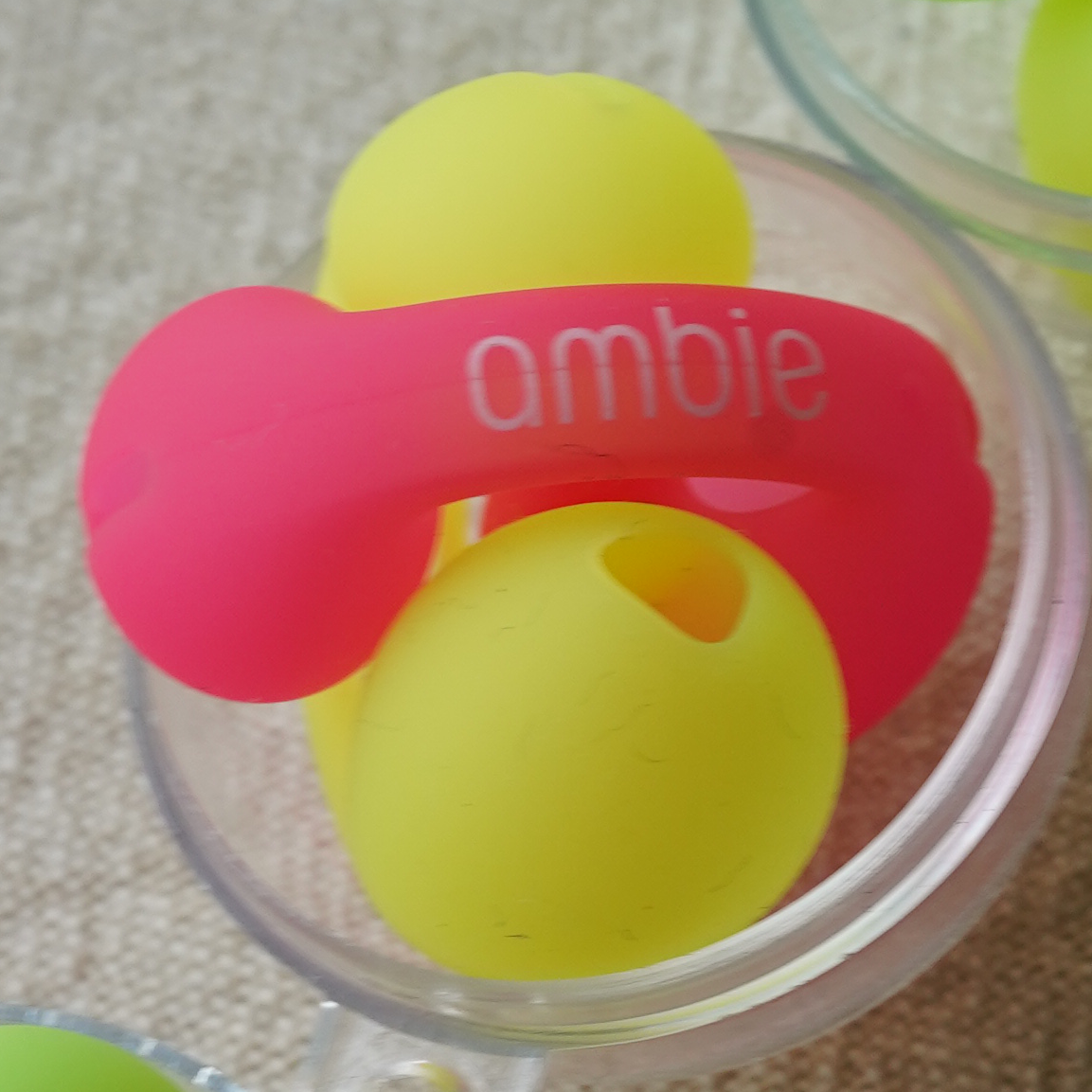 ambie socks AMS-01 Neon Ball