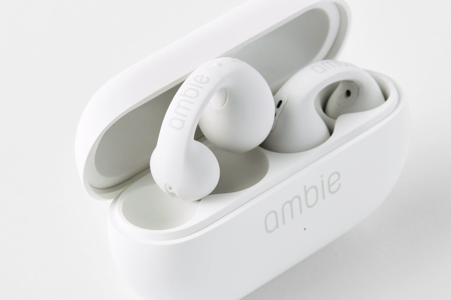 ambie sound earcuffs (アンビーサウンドイヤカフス） AM-TW02 White × White – ambie STORE