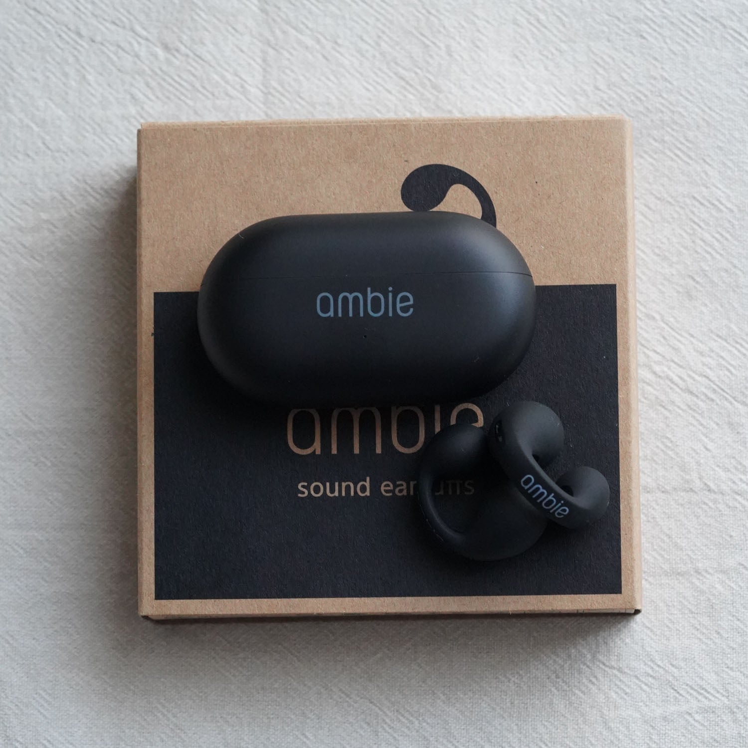 イヤーカフイヤホンクリスマスギフトセット｜ながら聴きイヤホンambie