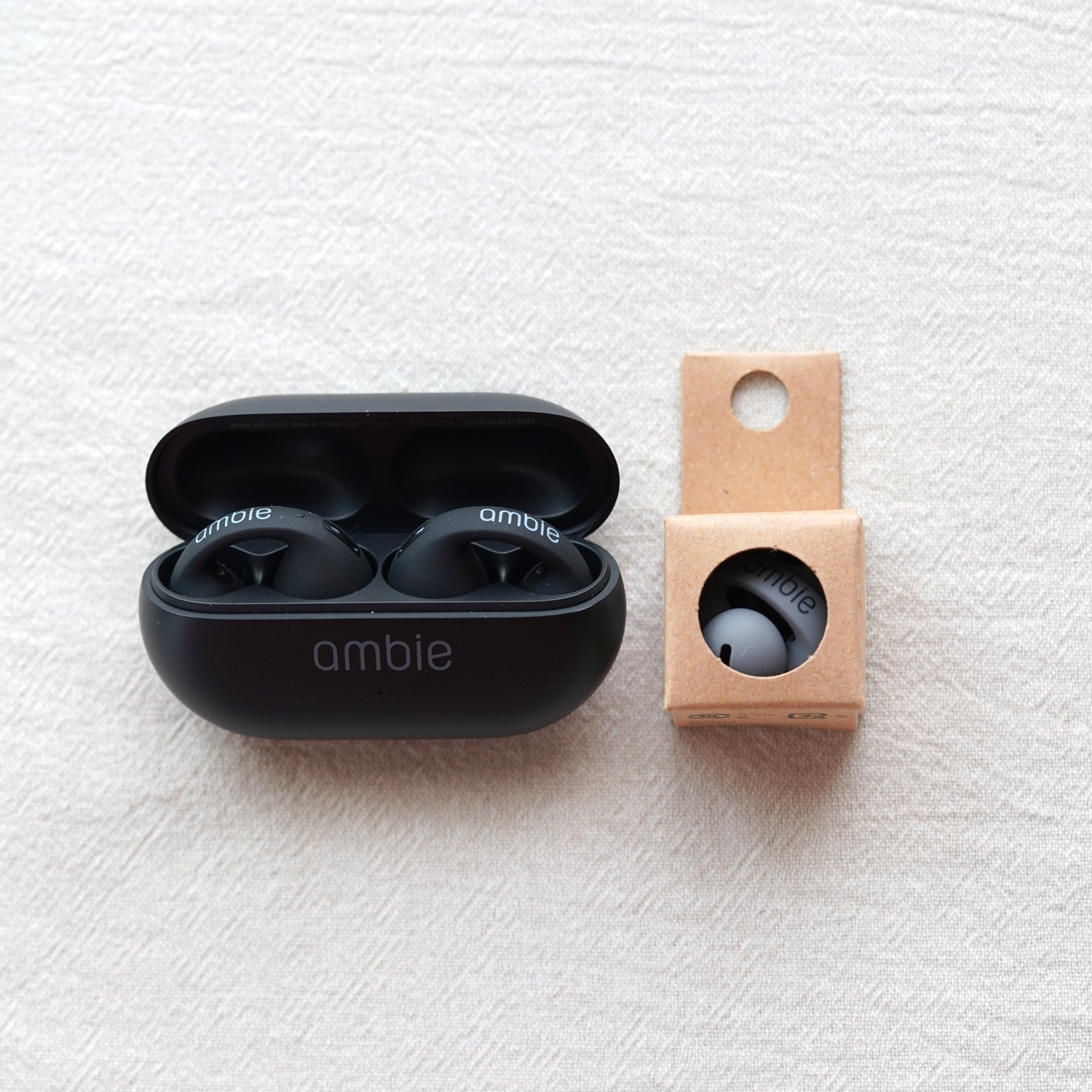 新しくなった“ながら聴き”ambie sound eracuffs AM-TW02 – ambie STORE 新しくなった“ながら聴き”ambie sound eracuffs AM-TW02 – ambie STORE